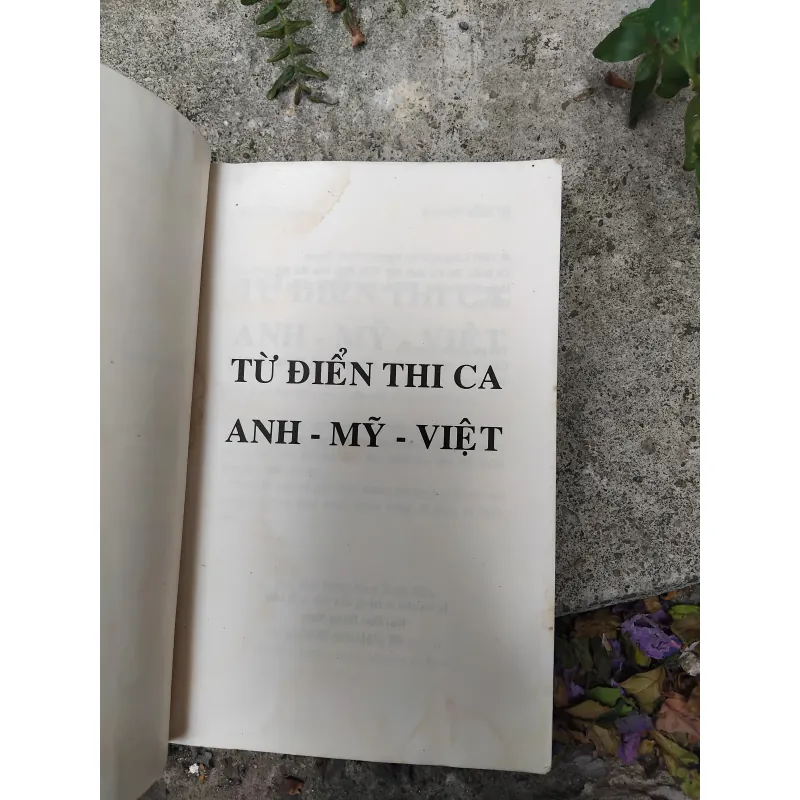 Từ điển thi ca Anh - Mỹ - Việt  1030155