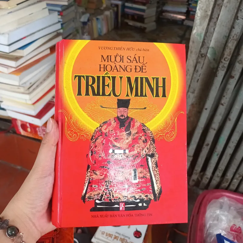 Mười Sáu Hoàng Đế Triều Minh- Vương Thiên Hữu 1025665