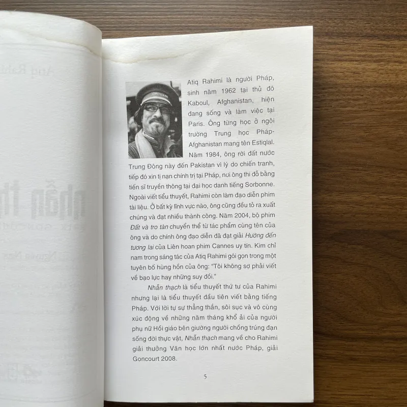 Nhẫn thạch - Atiq Rahimi 975795