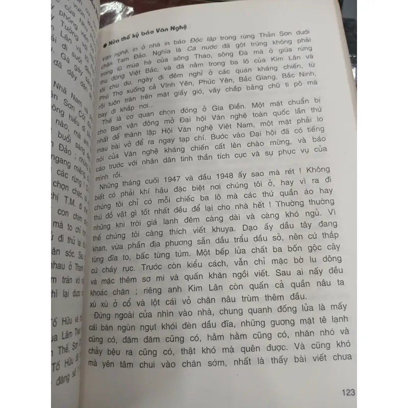 NỬA THẾ KỶ BÁO VĂN NGHỆ 1948 1998  936865