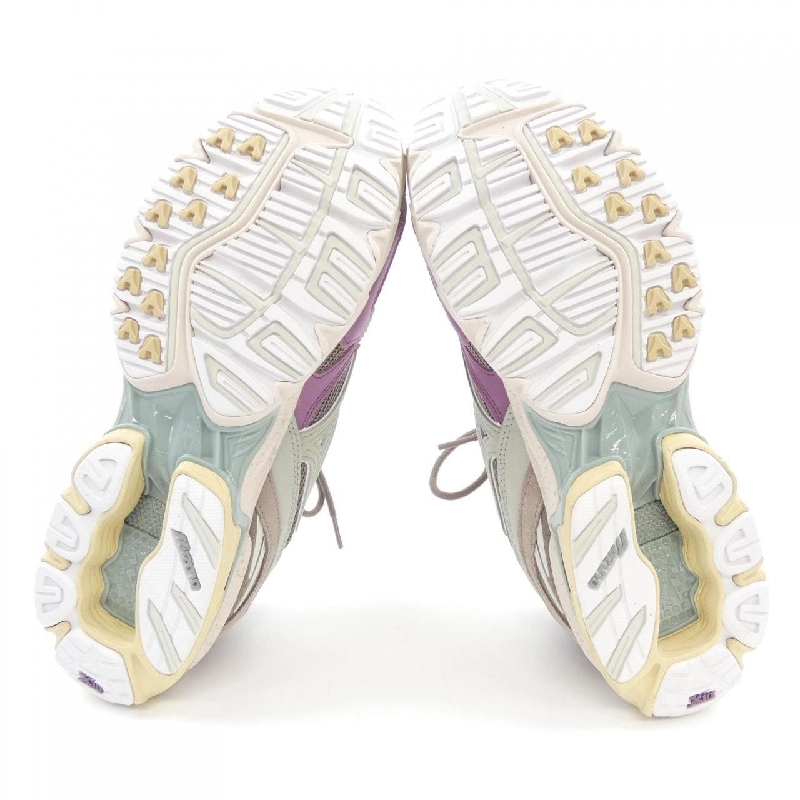 Giày thể thao MIZUNO - Hàng hiệu Authentic 904643