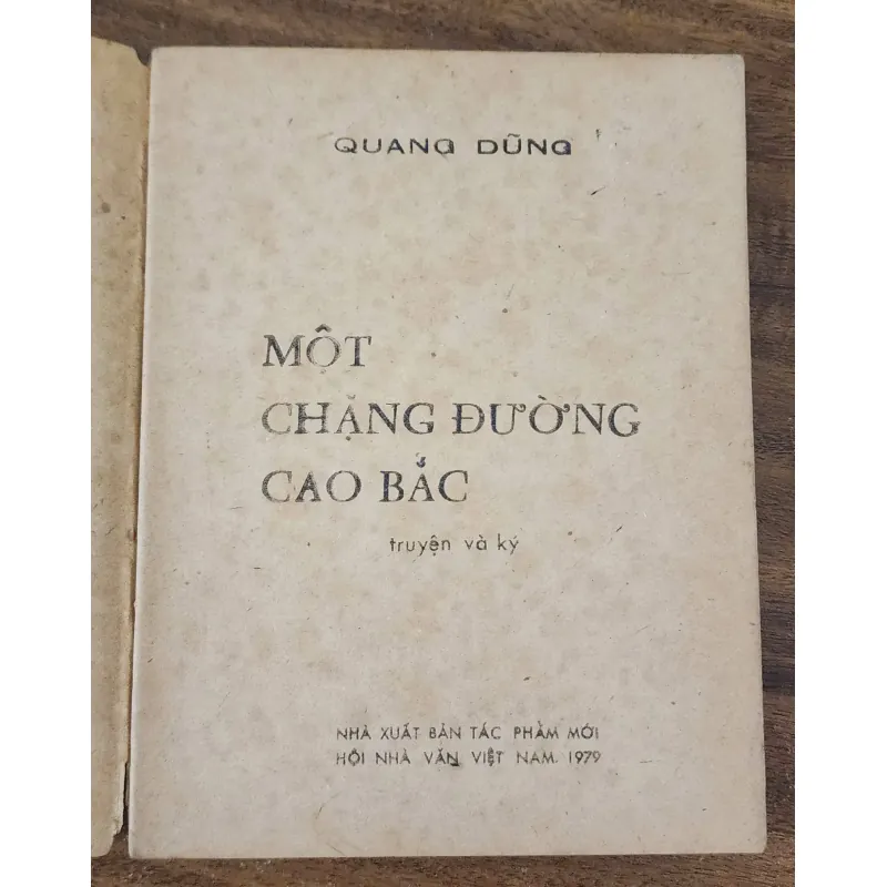 Truyện ký của nhà thơ Quang Dũng (in 1981) 751030