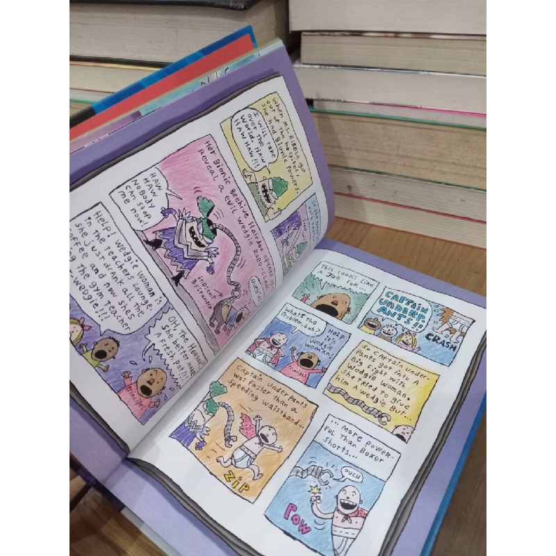 Captain underpants and the wrath of the wicked wedgie woman - D. Pilkey 740594