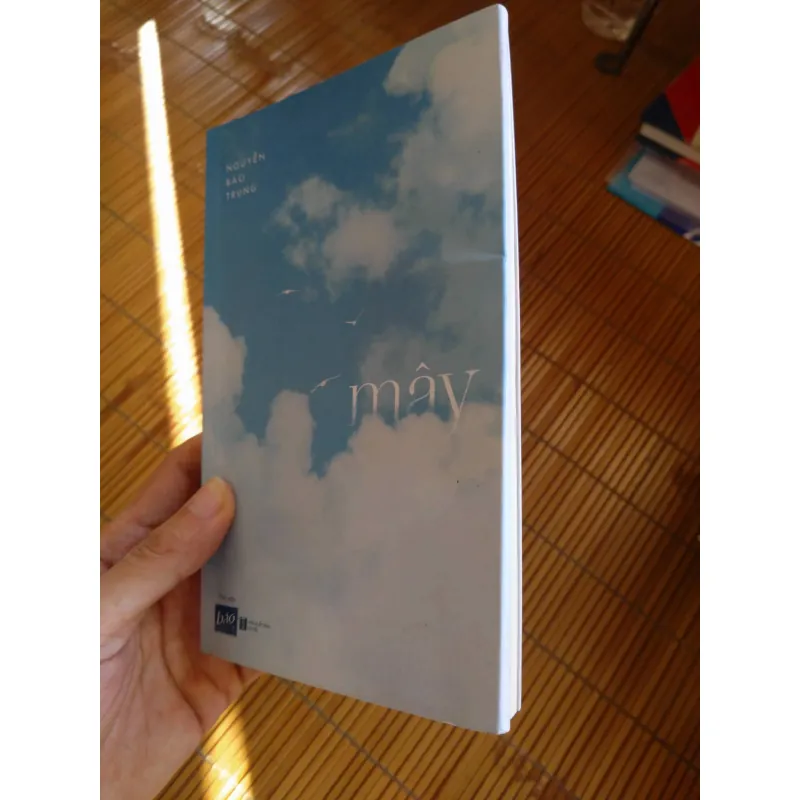 Mây - Nguyễn Bảo Trung 695237