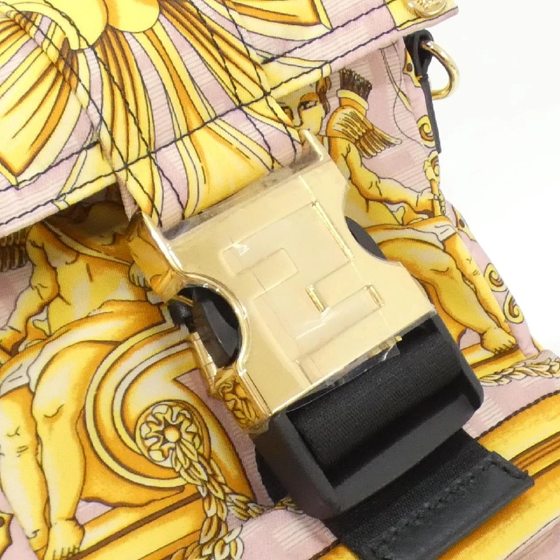 Túi xách vai Fendi 7VZ068 AITI 610207