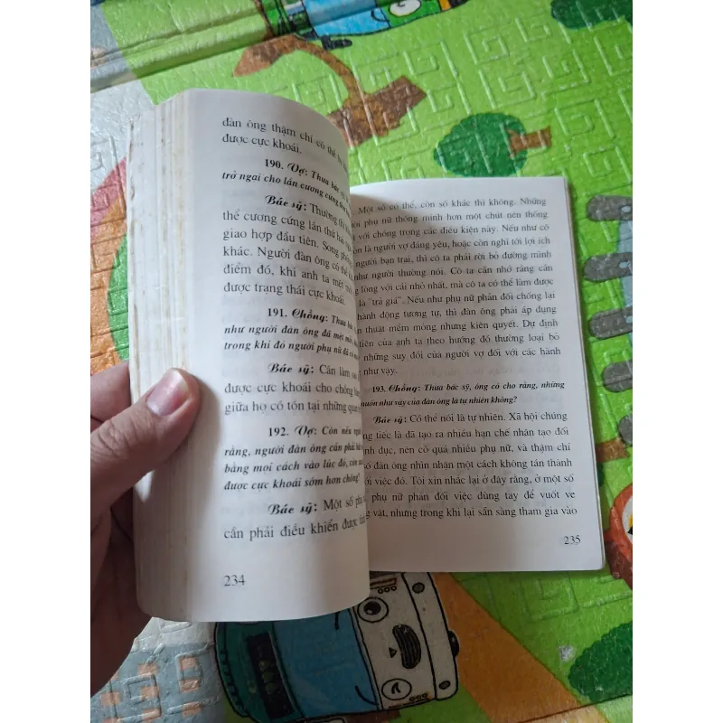 Bác Sỹ Giải Đáp "Chuyện Ấy" 974445