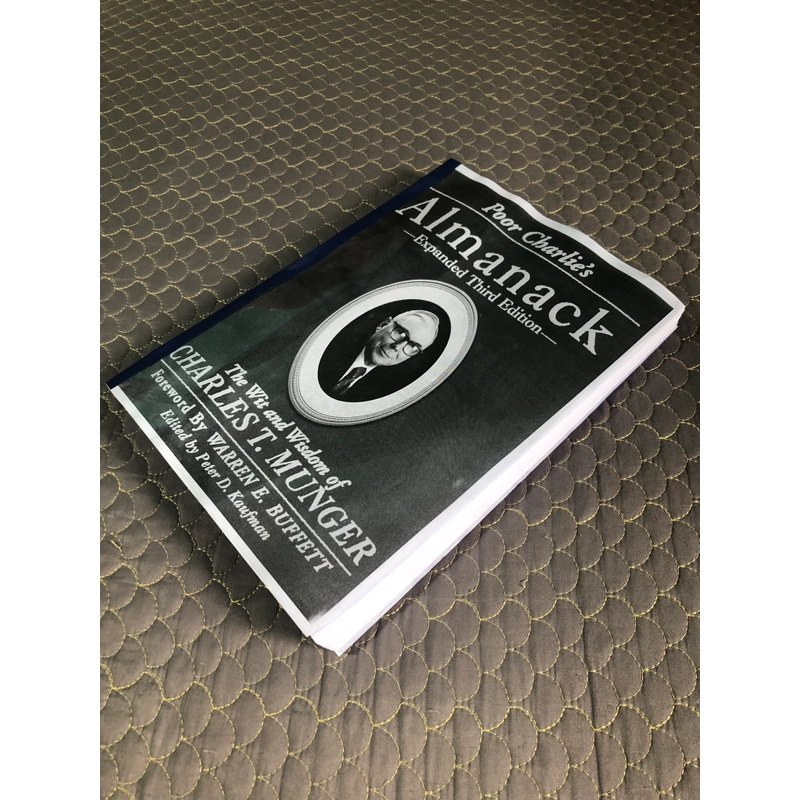 sách sổ tay niên giám của Munger  ( Poor Charlie’s Almanack ) 517170