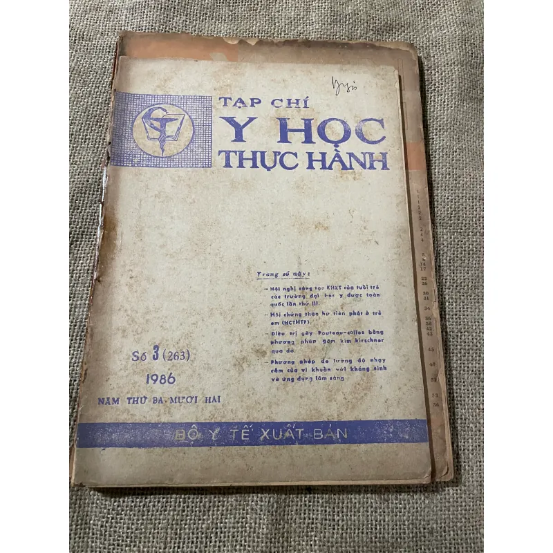 TẠP CHÍ SÁCH Y CŨ 4 CUỐN 573189