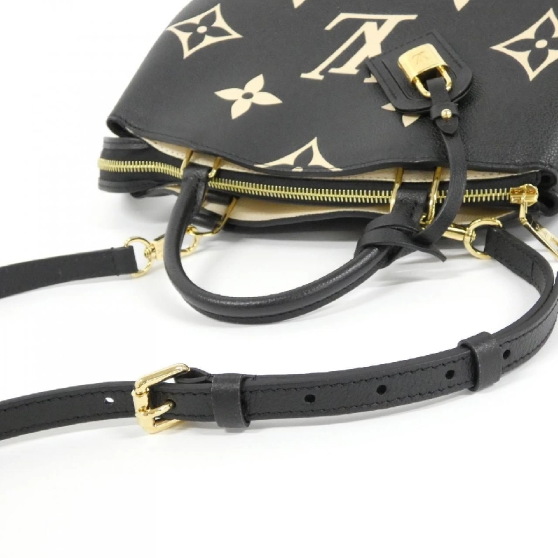 Túi Louis Vuitton Monogram Bi-Color Petite Palais PM M58913 614219