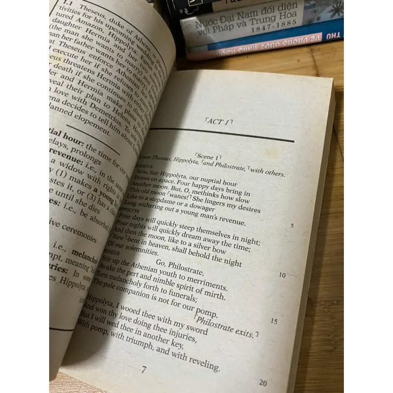 Sách cũ: A Midsummer Night's Dream - William Shakespeare 989735