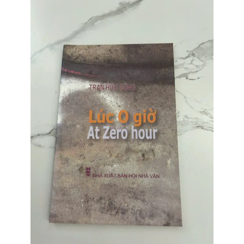 Lúc 0 giờ / At Zero hour - Trần Hữu Dũng 602169