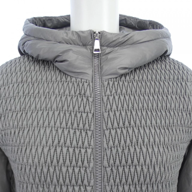 Áo khoác lông vũ MONCLER 635843