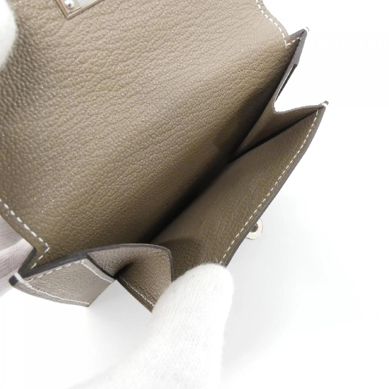 Ví Hermes Kelly Pocket Compact 079000CK 620448