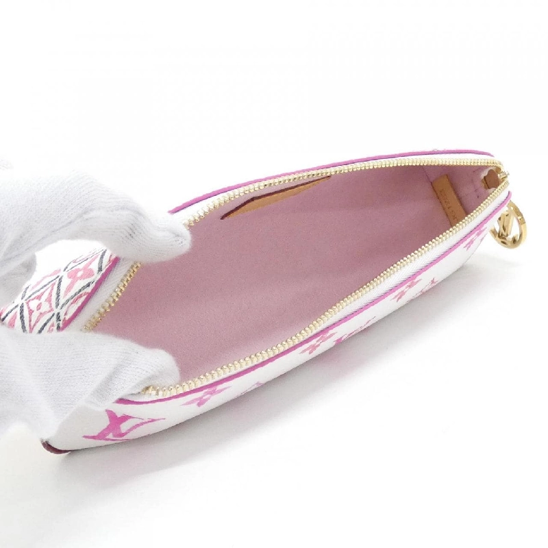 Bút chì Louis Vuitton Monogram Flower Tile (LV Baisapool) Trueless Elizabeth GI0918 627610