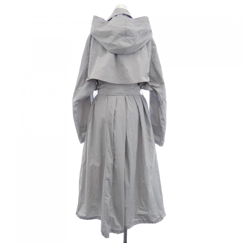 【Khuyến mãi】Áo khoác emmi 639308