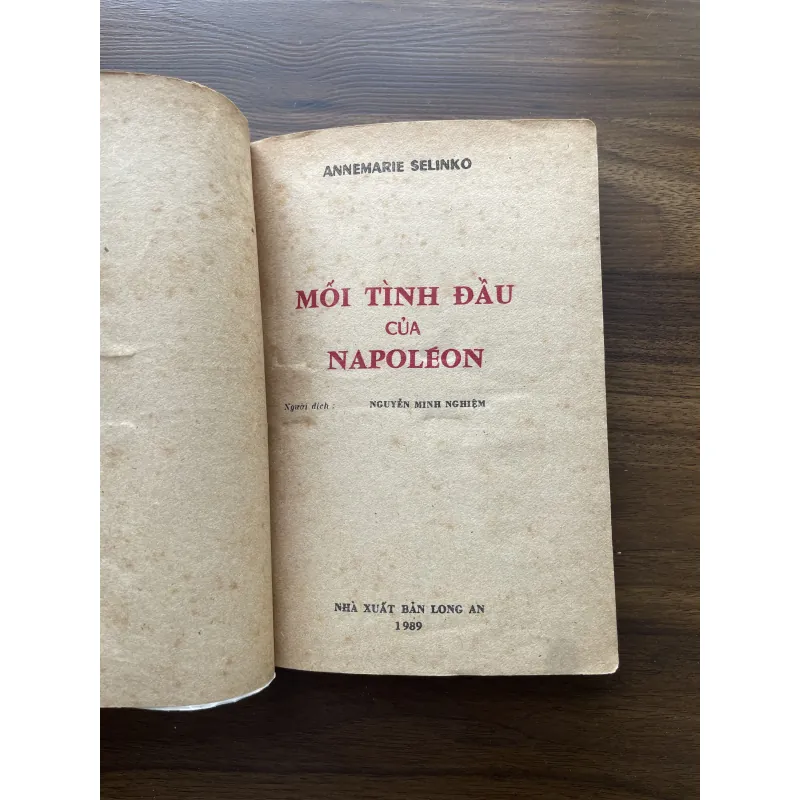 Mối tình đầu của Naopoléon - Annemarie Selinko 989848