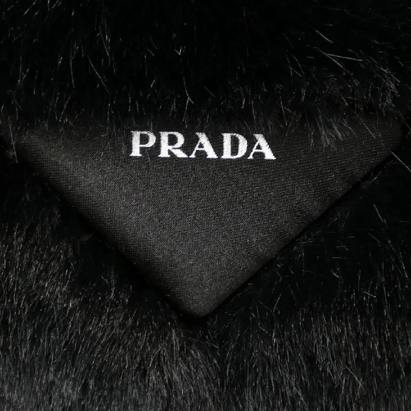 Áo khoác Prada Aspen Boxy Jacket với logo tam giác PZV008 S231 12DH - Hàng hiệu Authentic 819103