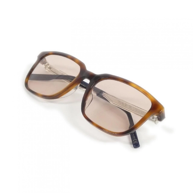 【Sản phẩm mới】Kính mát DIOR DIORTAG SU 624793