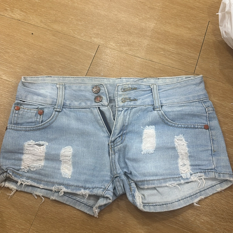 Quần short nữ và chân váy ngắn chữ A 503109
