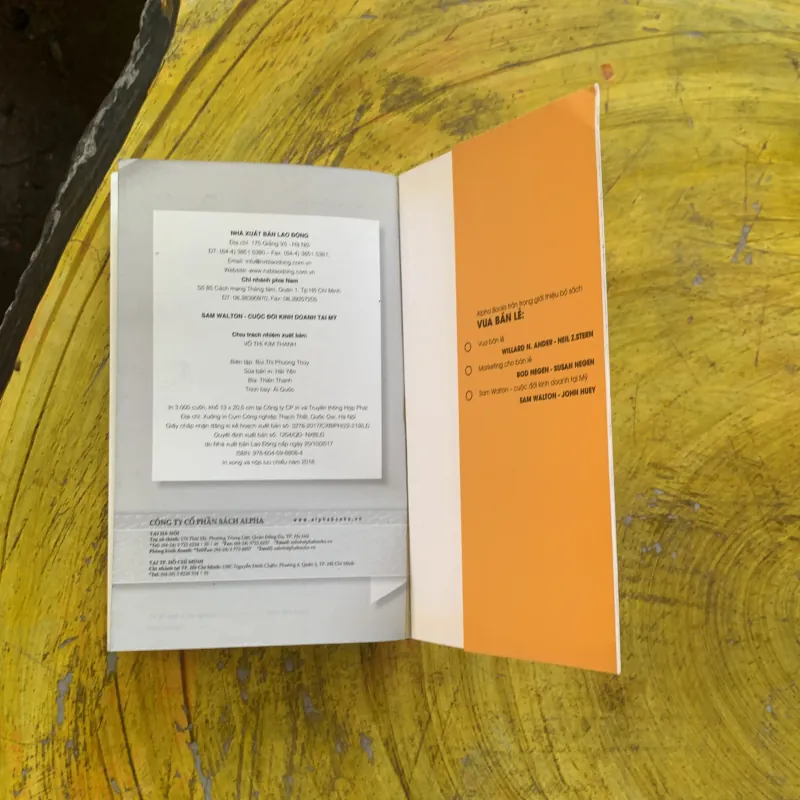 SAM WALTON CUỘC ĐỜI KINH DOANH TẠI MỸ- sam walton & John Huey  1009188