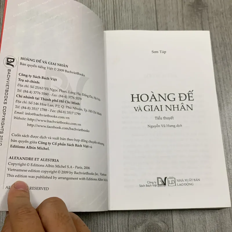 Hoàng đế và giai nhân - sơn táp. 5a2 777799