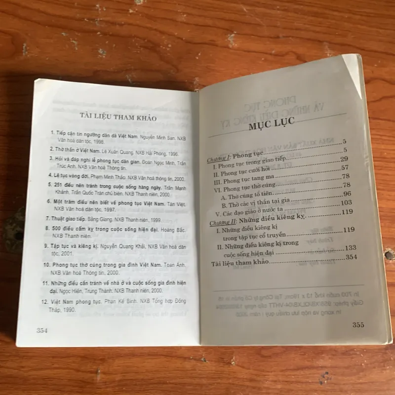 PHONG TỤC VÀ NHỮNG ĐIỀU KIÊNG KỊ - MỘT TRĂM ĐIỀU NÊN BIẾT VỀ PHONG TỤC VIỆT NAM  786499