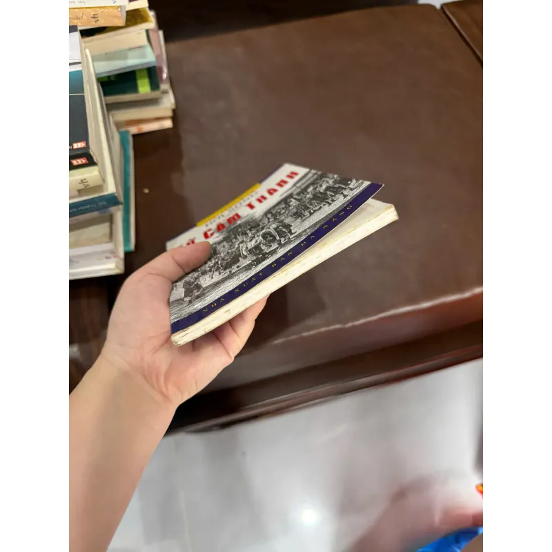 Đời Sống Trong Tử Cấm Thành – Tôn Thất Bình- K4 1029424