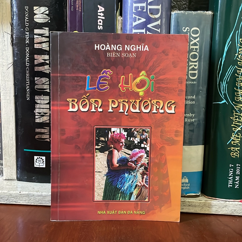 II Tựa sách: Lễ Hội Bốn Phương - Hoàng Nghĩa (Biên Soạn) - 2002 553032