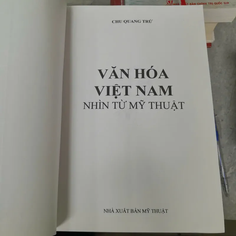 VĂN HÓA VIỆT NAM NHÌN TỪ MỸ THUẬT - CHU QUANG TRỨ 466111