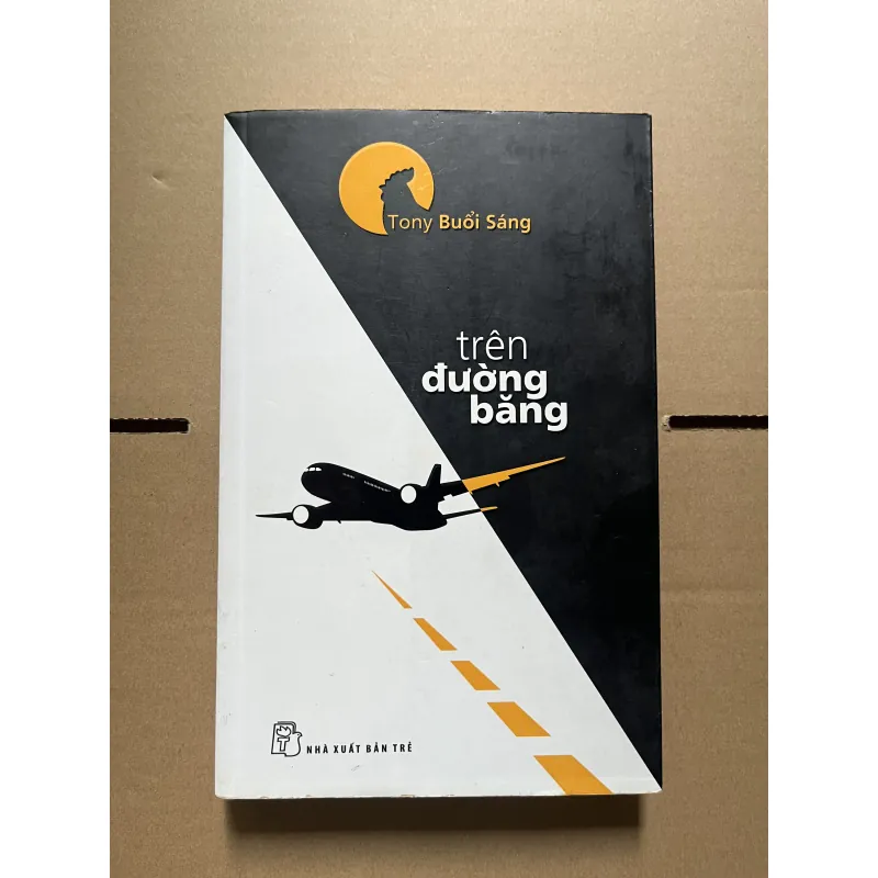 trên đường băng 1030524