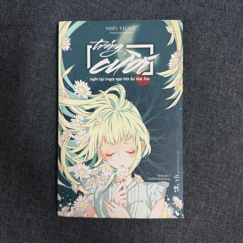 Trăng cười: Tuyển tập truyện ngắn hiện đại Nhật Bản - Hoàng Long tuyển dịch 748500