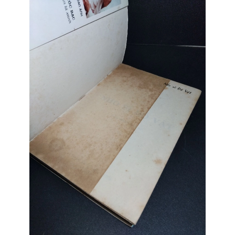Nho sĩ đô vật mới 80% bẩn bìa, ố vàng 1995 Toan Ánh HCM2603 VĂN HỌC 918921