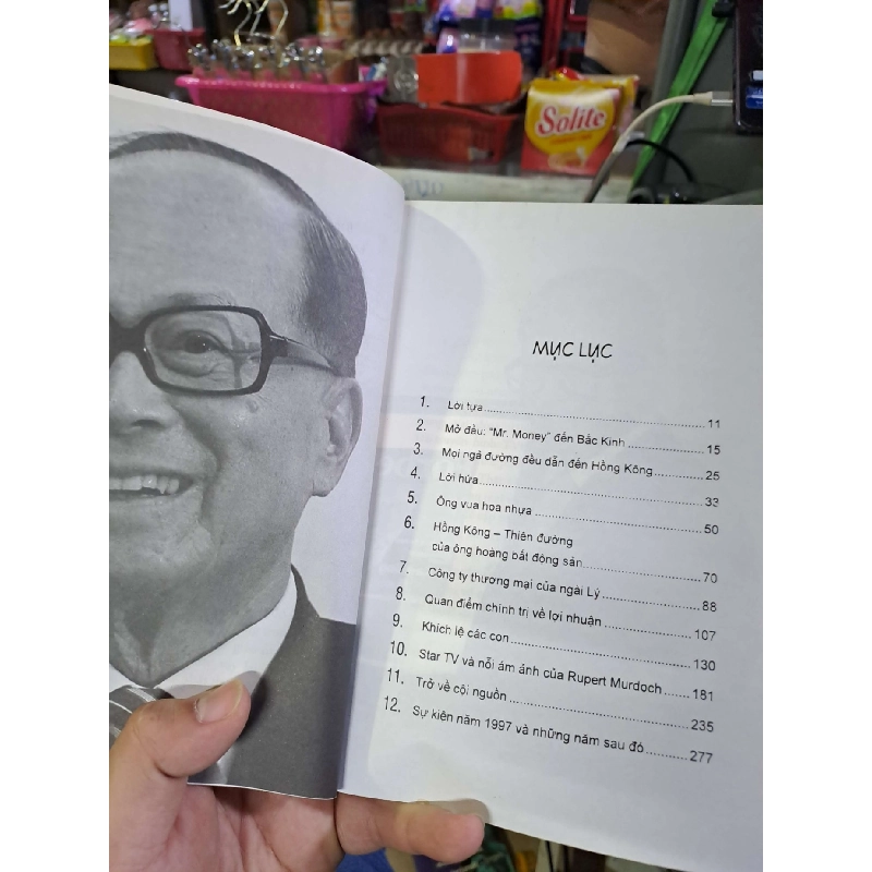 Lý Gia Thành - "ông chủ của những ông chủ" - Anthony B. Chan DANH NHÂN HCM1008 923219