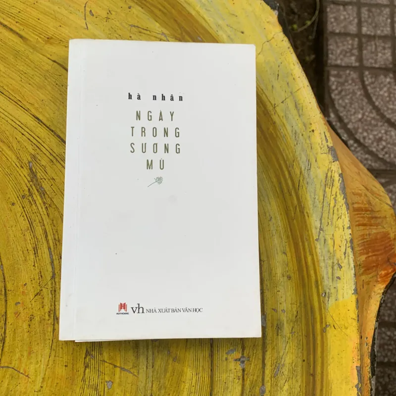 COMBO HÀ NHÂN: ngày trong sương mù, bay xuyên những tầng mây, sống như cây rừng 787948