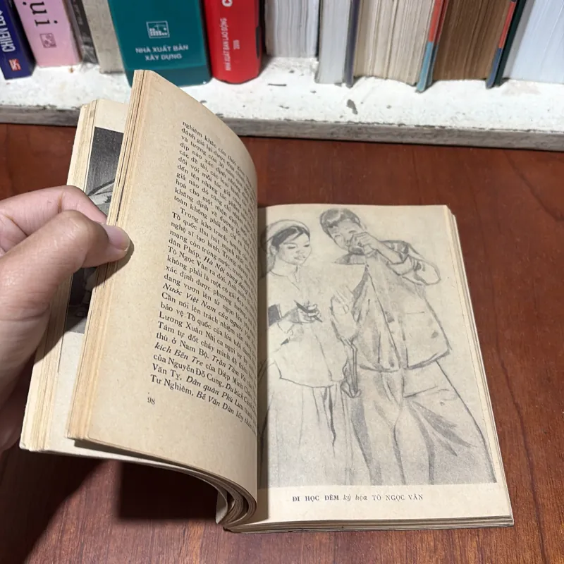 II Sách Xưa: Văn Hoá Nghệ Thuật - Việt Nam Dân Chủ Cộng Hoà 30 Năm - 1975 751392