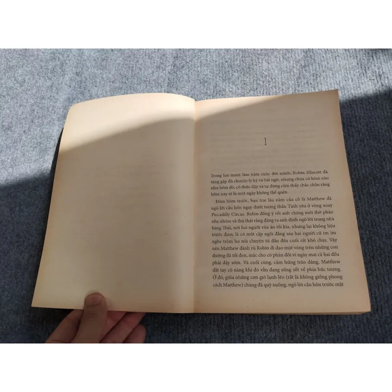 CON CHIM KHÁT TỔ - ROBERT GALBRAITH 574377