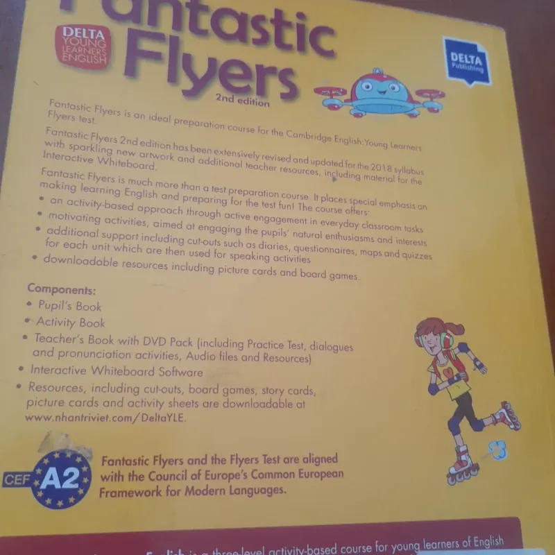 Fantastic Flyers (teacher's book, kèm CD) 930999