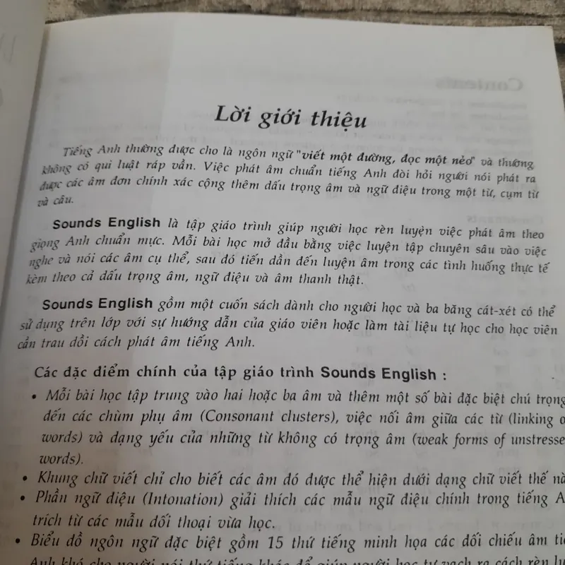 Sách luyện phát âm tiếng Anh. Sounds English. Chú giải Nguyễn Thành Yến 706170