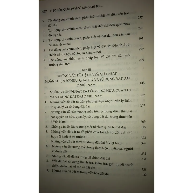 Sở hữu, quản lý và sử dụng đất đai 744785