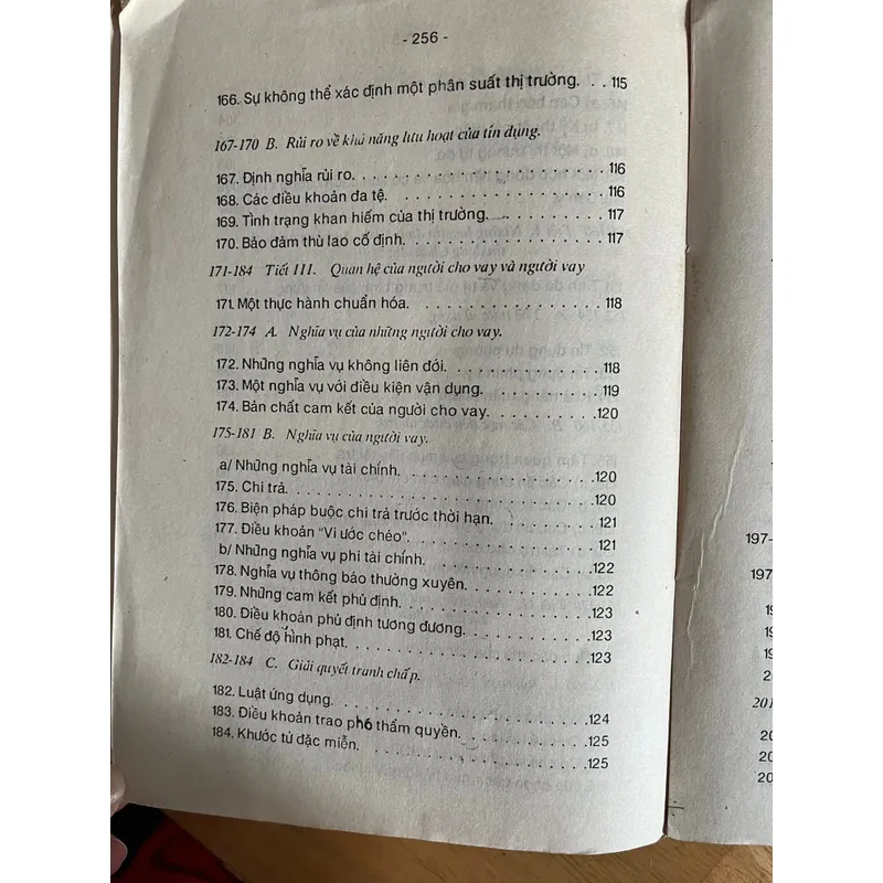 [luật - tài chính] Luật quốc tế về ngân hàng - Jean Pierre Mattout 707604