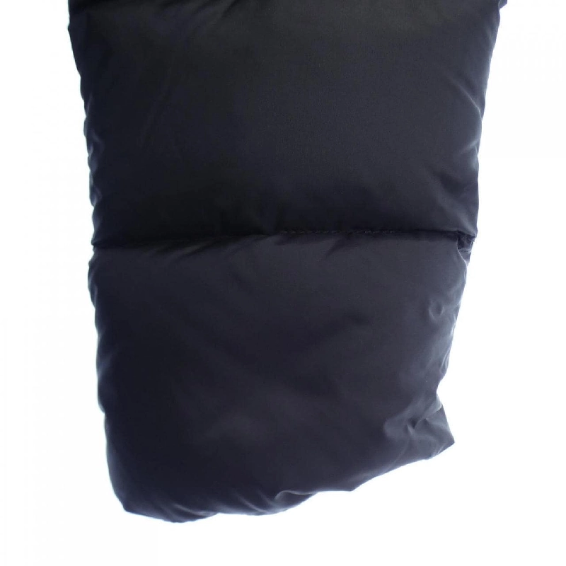 Áo khoác lông vũ MONCLER 636781