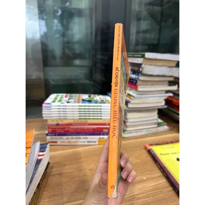 Kể chuyện gương hiếu học- Phương Thuý, Hoàng Trang 600657