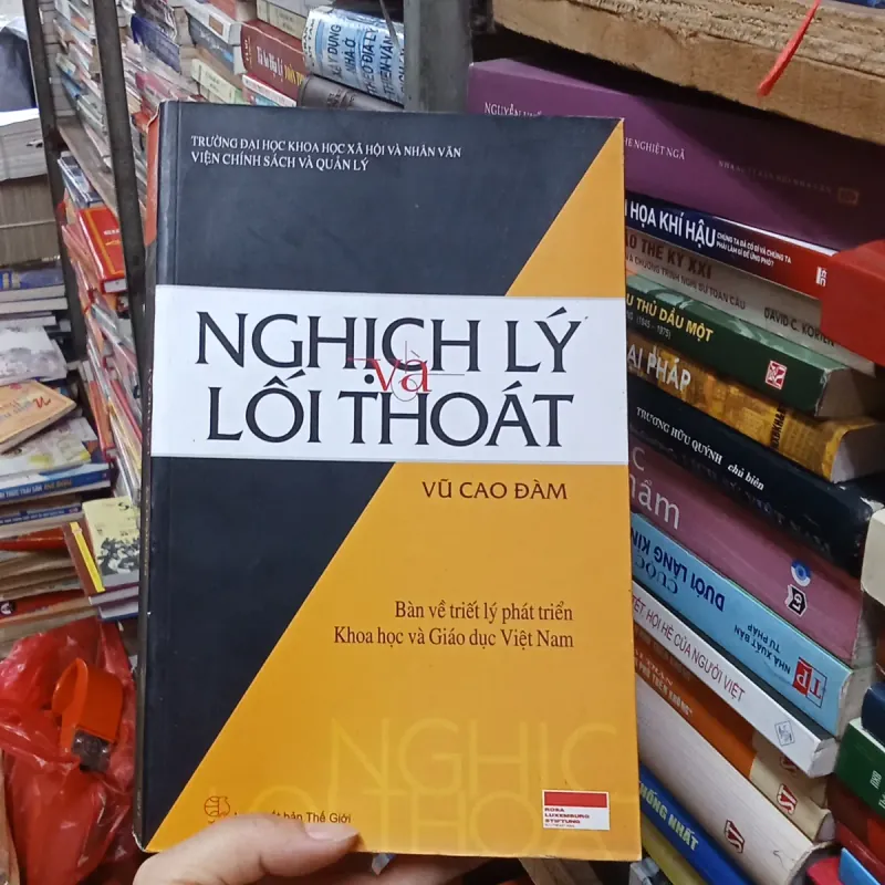 Nghịch lý và lối thoát - Vũ Cao Đàm 928184