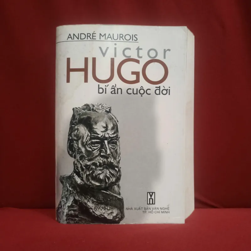 Victor Hugo - Bí ẩn cuộc đời 📚 1020755