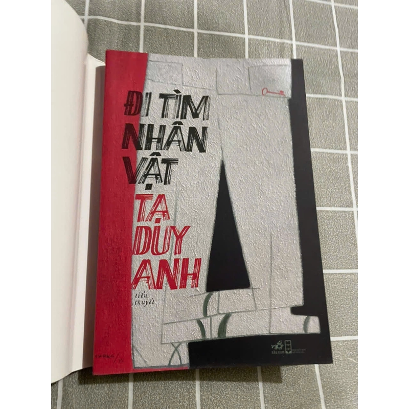 ĐI TÌM NHÂN VẬT - TẠ DUY ANH 452565