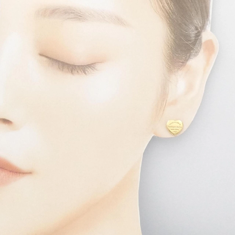 Bông tai mini hình trái tim Return to Tiffany 665790