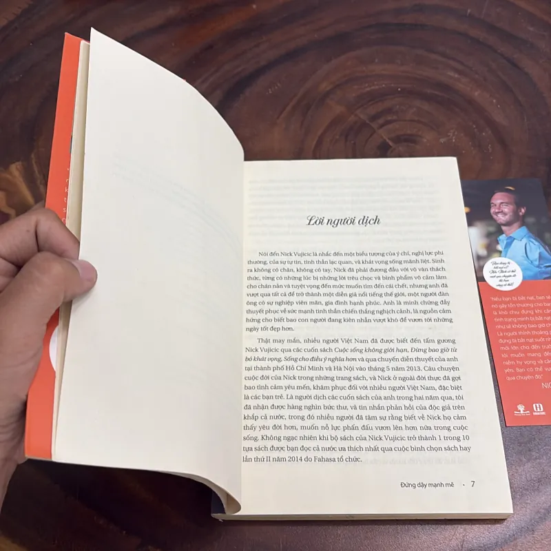 II Sách Kỹ Năng: Đứng Dậy Mạnh Mẽ (Stand Strong) - Nick Vujicic - 2014 1007015