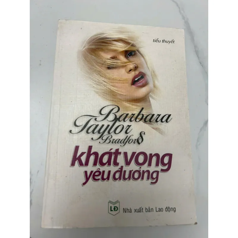 Khát vọng yêu đương (A Secret Affair) – Barbara Taylor Bradford 609976
