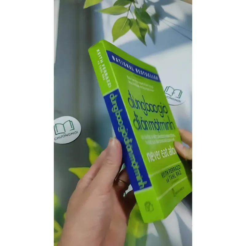 Đừng Bao Giờ Đi Ăn Một Mình 705698