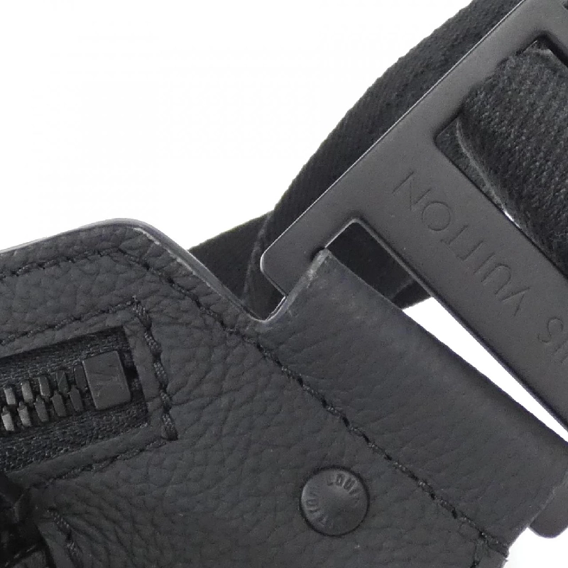 Túi xách chéo Louis Vuitton LV Aerogram Takeoff M57081 - Hàng hiệu Chính hãng 768510